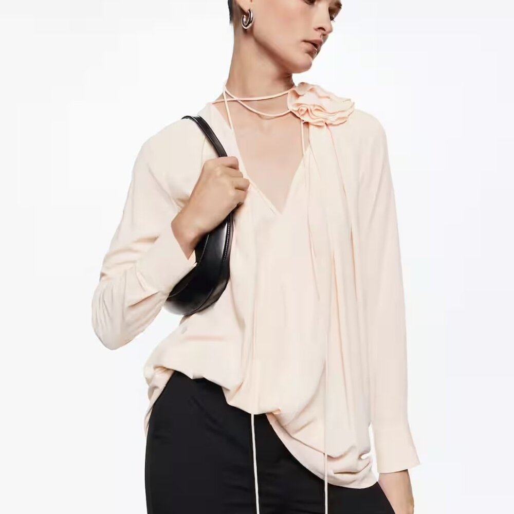 Mango MNG Pink Blouse w/Flower detail Size XS